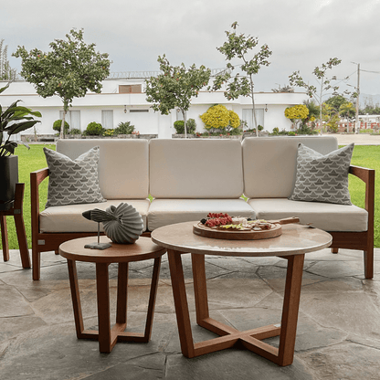 Sofá de 3 Cuerpos Nella de madera NUMI, diseño liviano y elegante para terraza